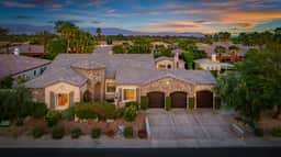 Wander Indio Palms