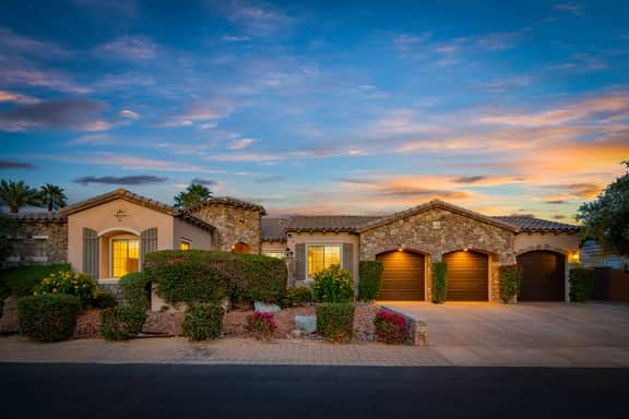 Wander Indio Palms
